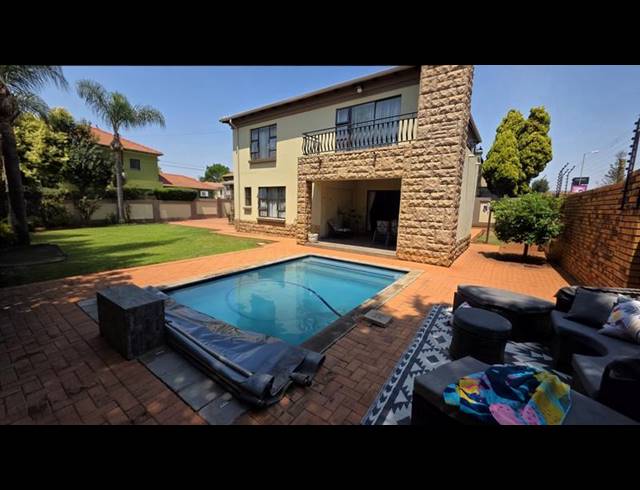 5 BEDROOM HOUSE FOR SALE IN MONTANA TUINE